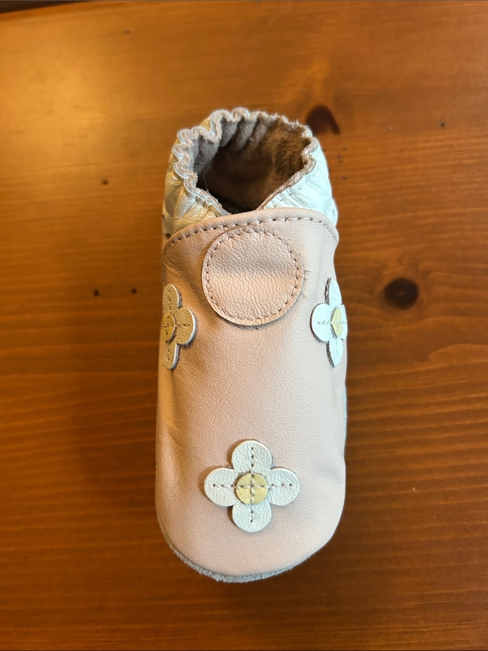 Robeez Leather Baby Moccasins in Light Pink with Floral Appliqués